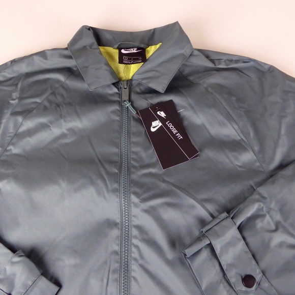 Nike Women’s Windrunner Sportswear Woven Trench Coat Jacket Loose Fit NWT - Picture 1 of 9